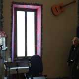 Da qui venivano infatti trasmessi i programmi di �Radio Grotte�, un�emittente fondata nella seconda met� degli anni 70 dal monaco Padre Pio, classe 1931
